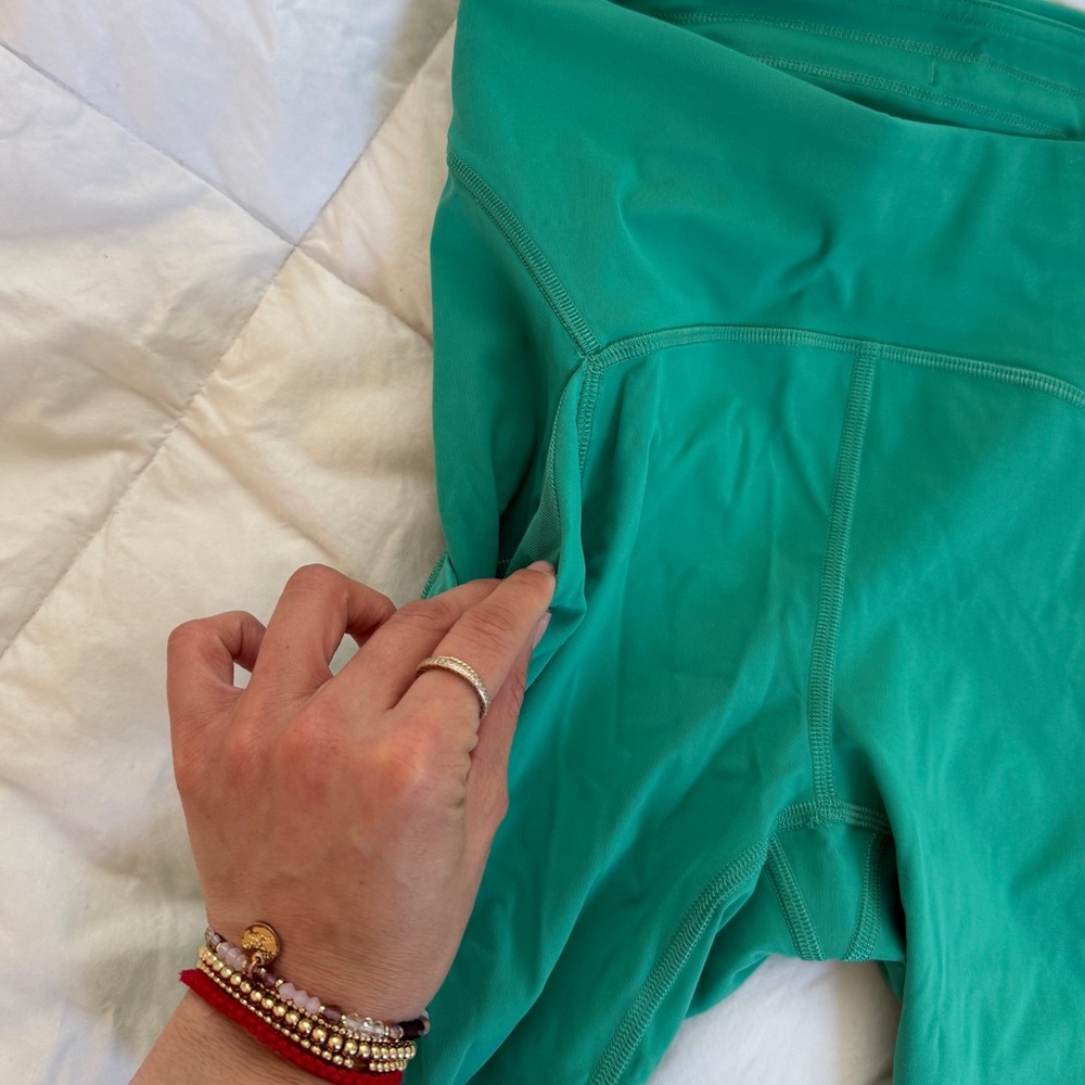 Lululemon Power Thru HR Short 6" - Picture 3 of 6